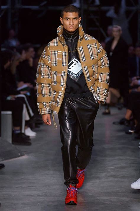 Burberry Fall 2019 Menswear Collection 